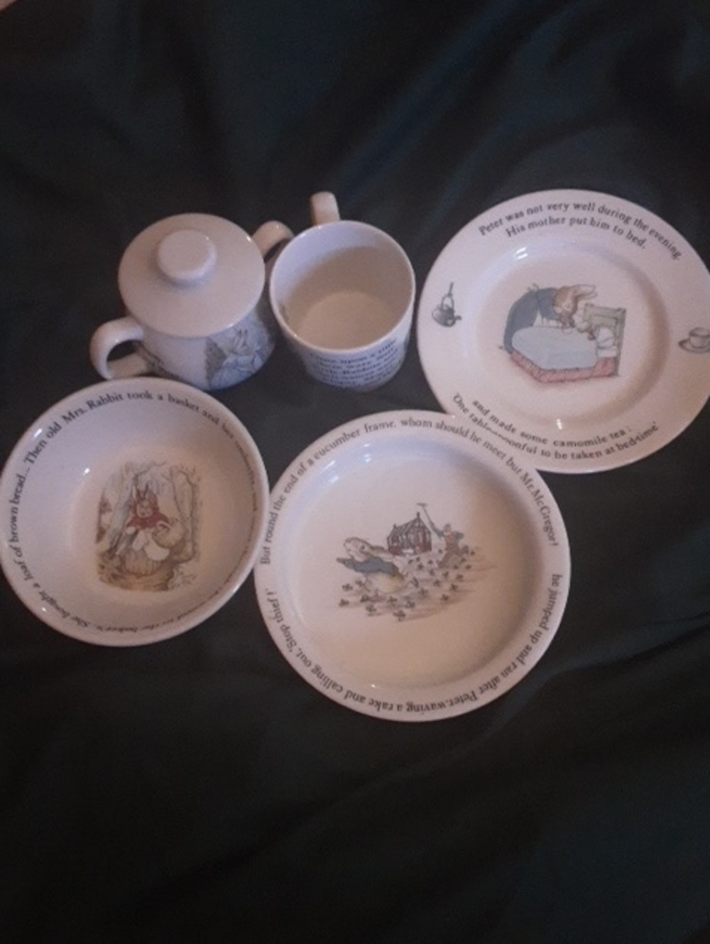 Wedgwood Peter Rabbit White Children's Storybook Ceramic Dinnerware Set